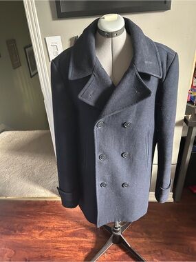 Gently Worn Wool Pea Coat Size Large